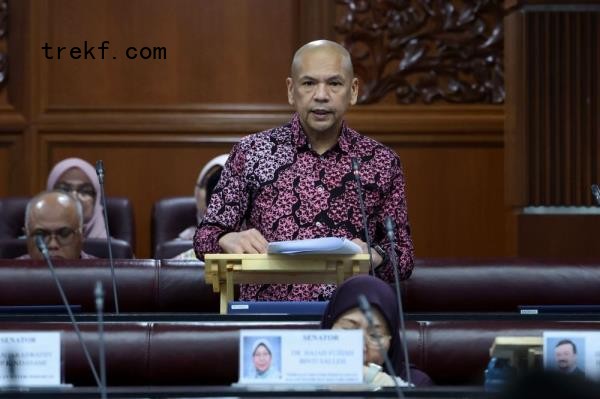 Minister of Domestic Trade and Cost of Living, Datuk Armizan Mohd Ali, said this initiative aims to reduce the smuggling of subsidised goods into neighbouring countries. — Bernama pic
