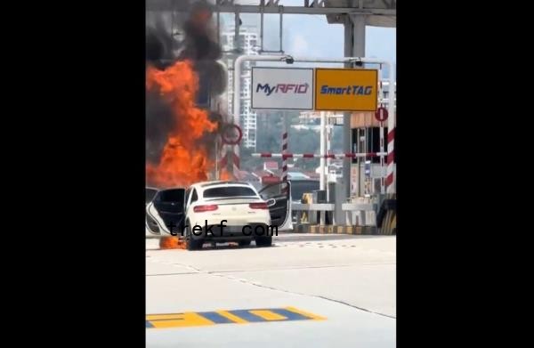 A video showing the luxury vehicle destroyed by fire near the Wangsa Maju Toll Plaza on the SPE highway went viral across various social media platforms since yesterday. 